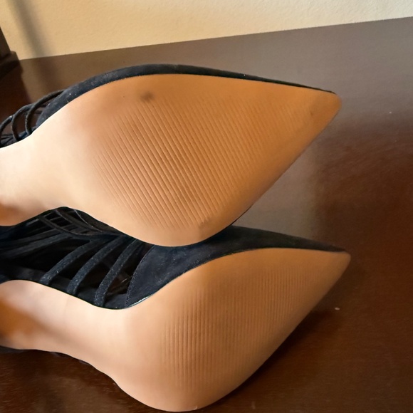 Steve Madden “Prowler” Black Suede Leather Cage High Heels - Size 9M - Picture 10 of 10